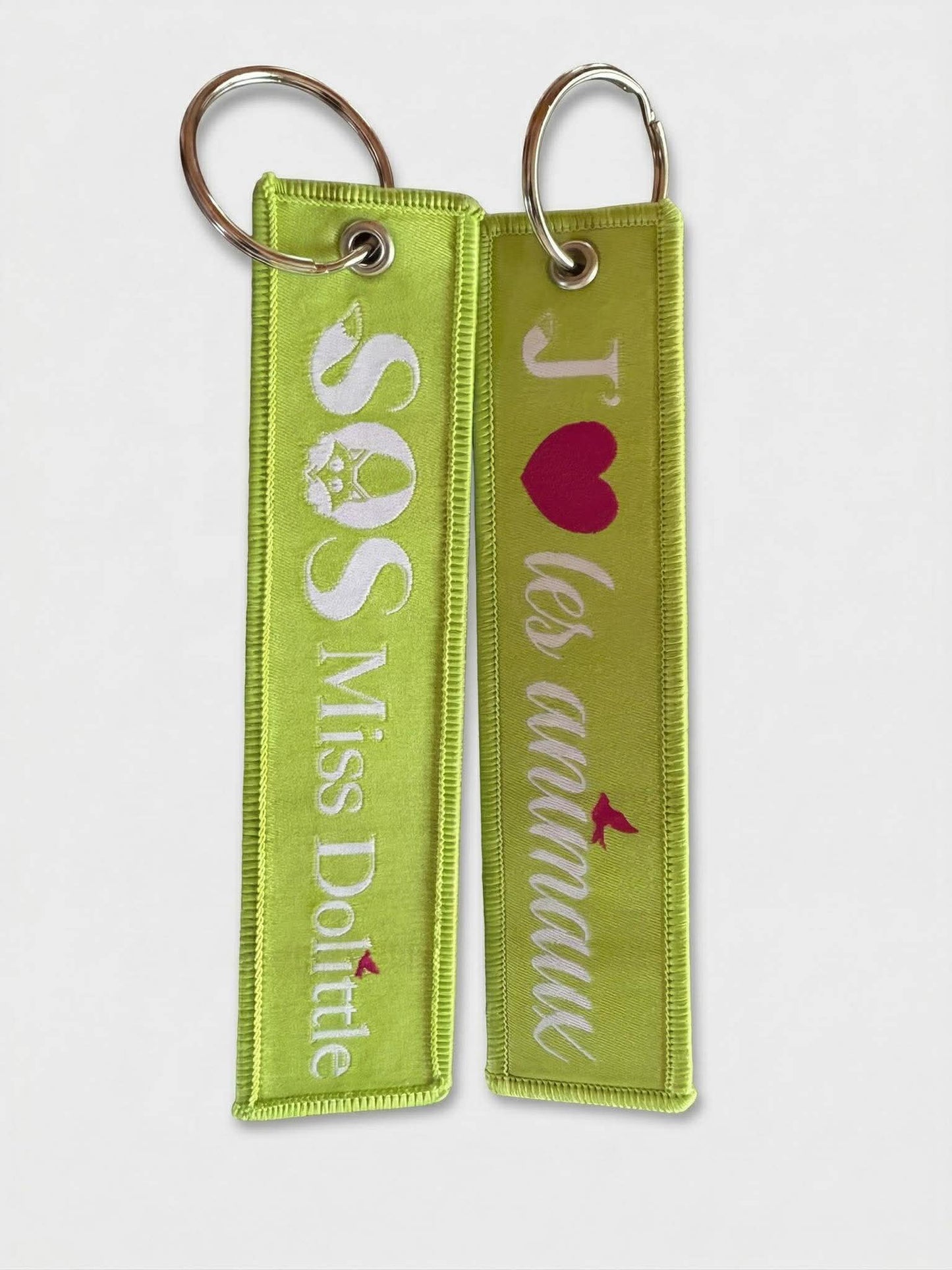 Porte-clé SOS Miss Dolittle en tissu brodé