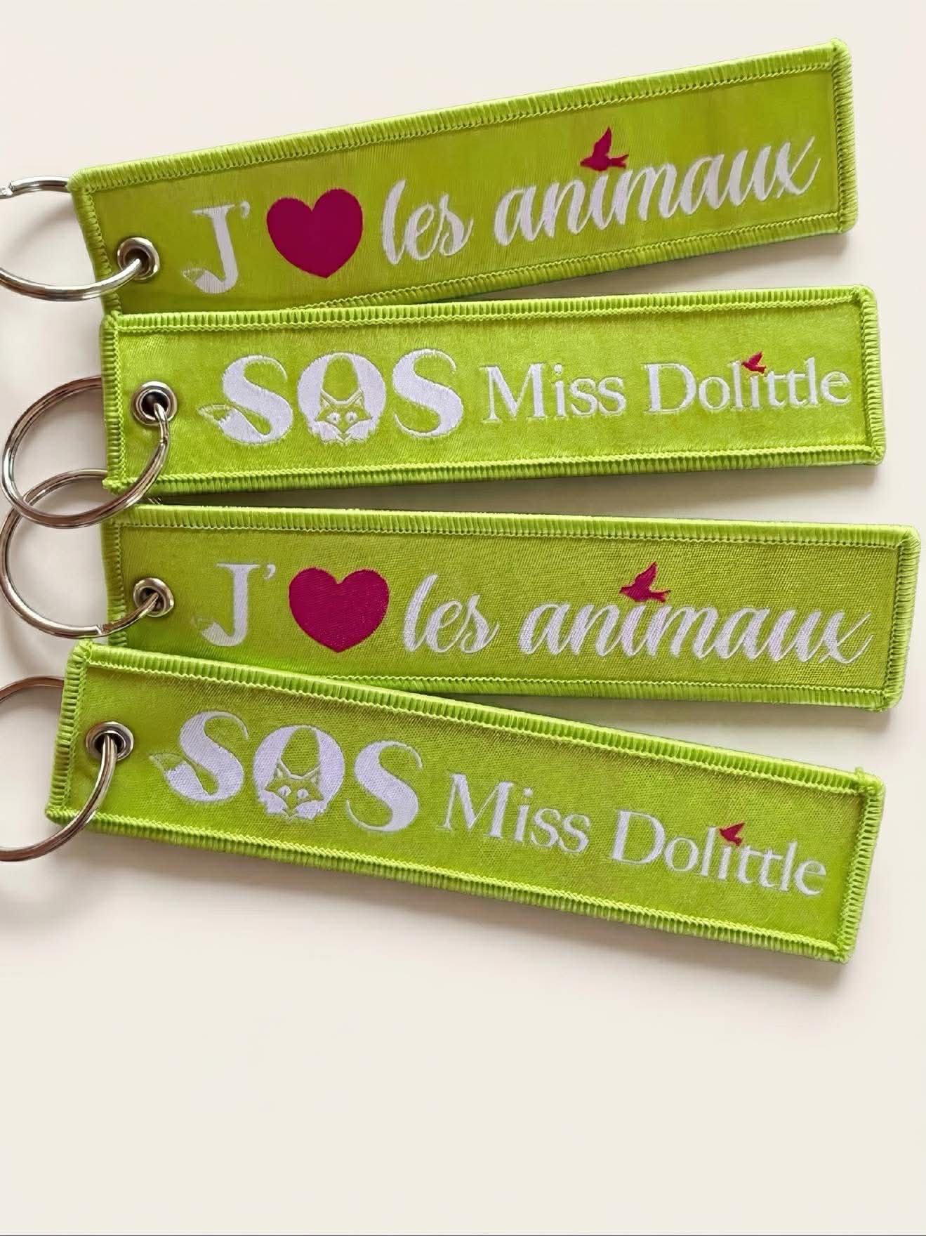 Porte-clé SOS Miss Dolittle en tissu brodé